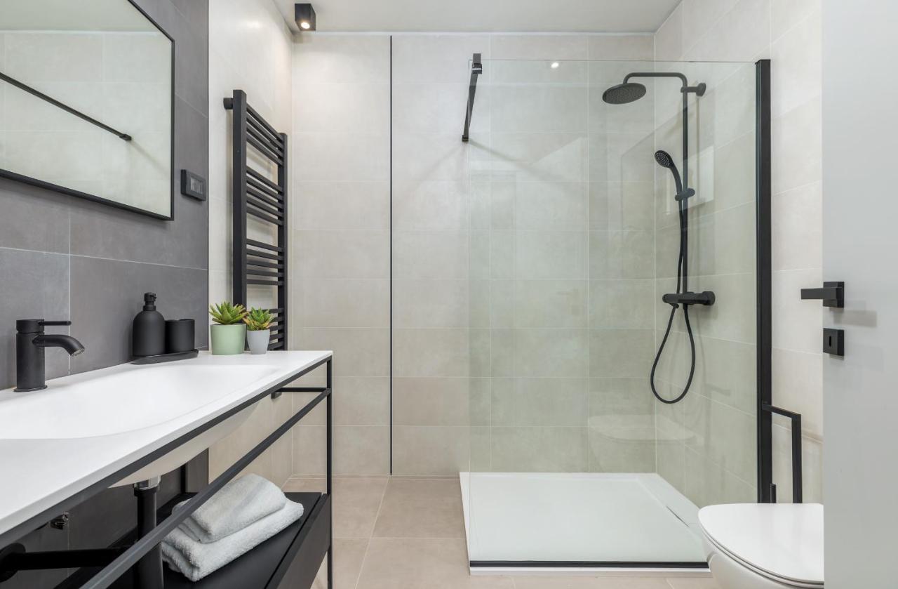 Vila Amazing Private With Outdoor Swimming Pool In *